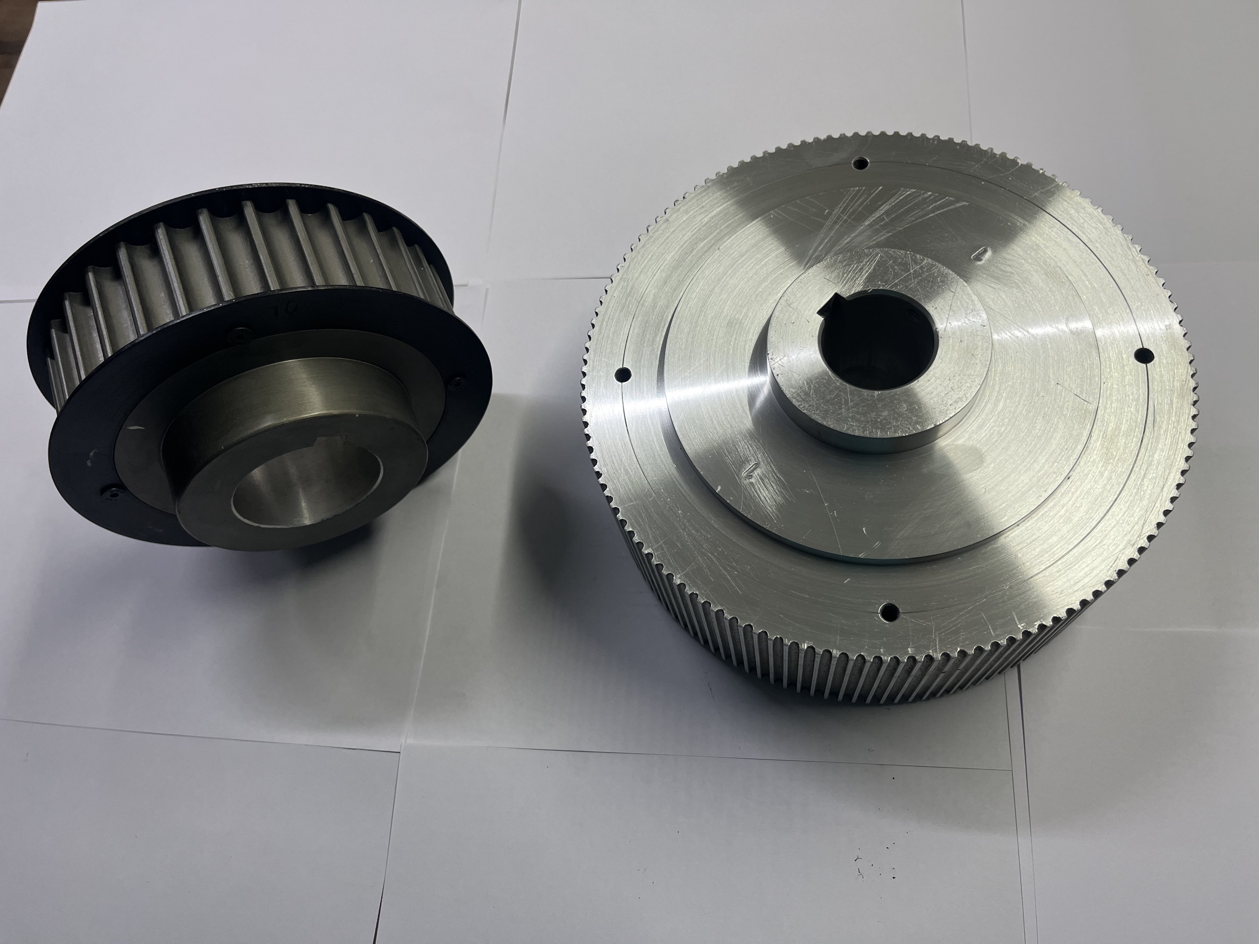 Anodized aluminum timing pulley